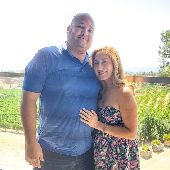 Meet your Posher, Stephanie - Picture 1 of 4